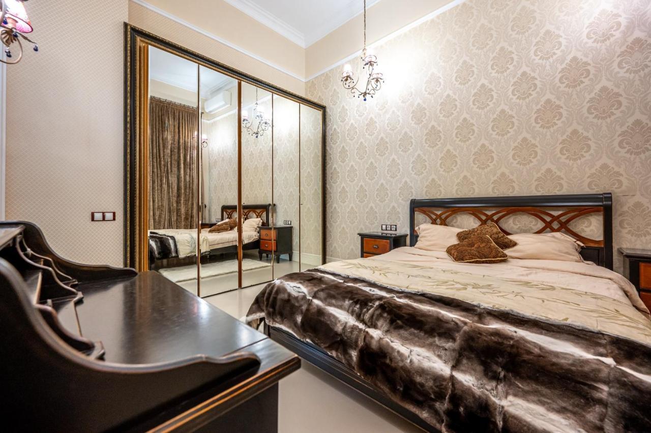 Апартаменты В Самом Центре Одессы Odessa Exterior foto